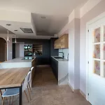 Feriehus Lujo A Estrenar Con Piscina Cubierta *